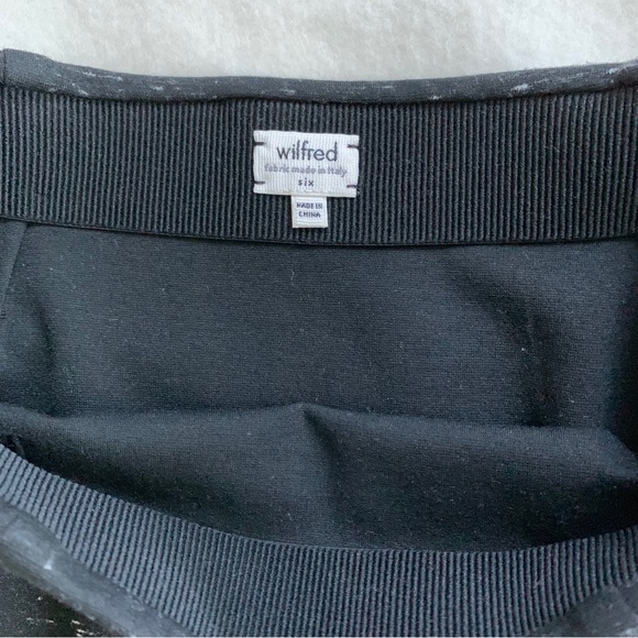Aritzia Wilfred Campagne Skirt. Heather black. Size 6. - Picture 5 of 6